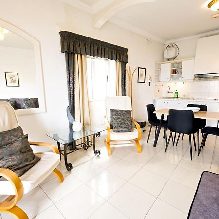 Vic- Seafront Apartment Sliema Exterior photo